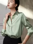 Camisa de Cetim Venus Gratia Modelo 352 – Elegância Atemporal para Todas as Estações (1)